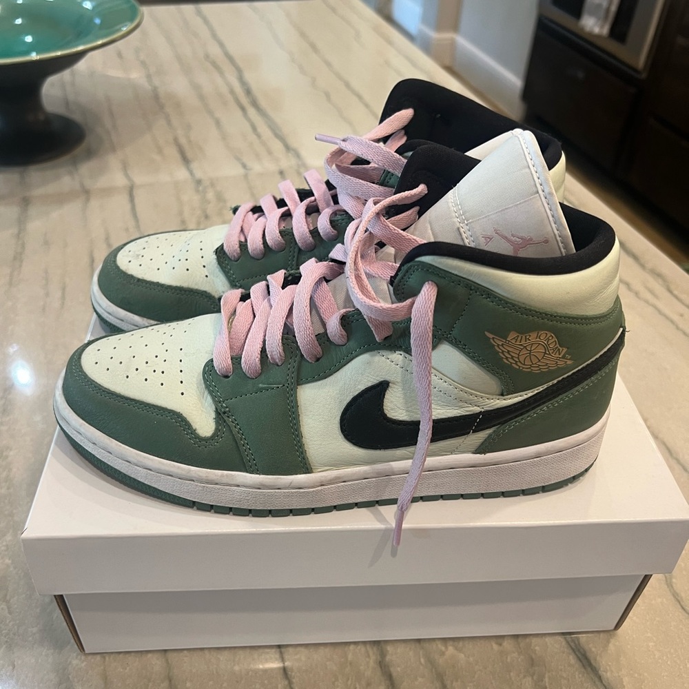 Air Jordan 1